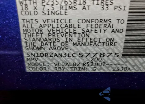 2020 Nissan Pathfinder z USA, uszkodzony, nr VIN 577875